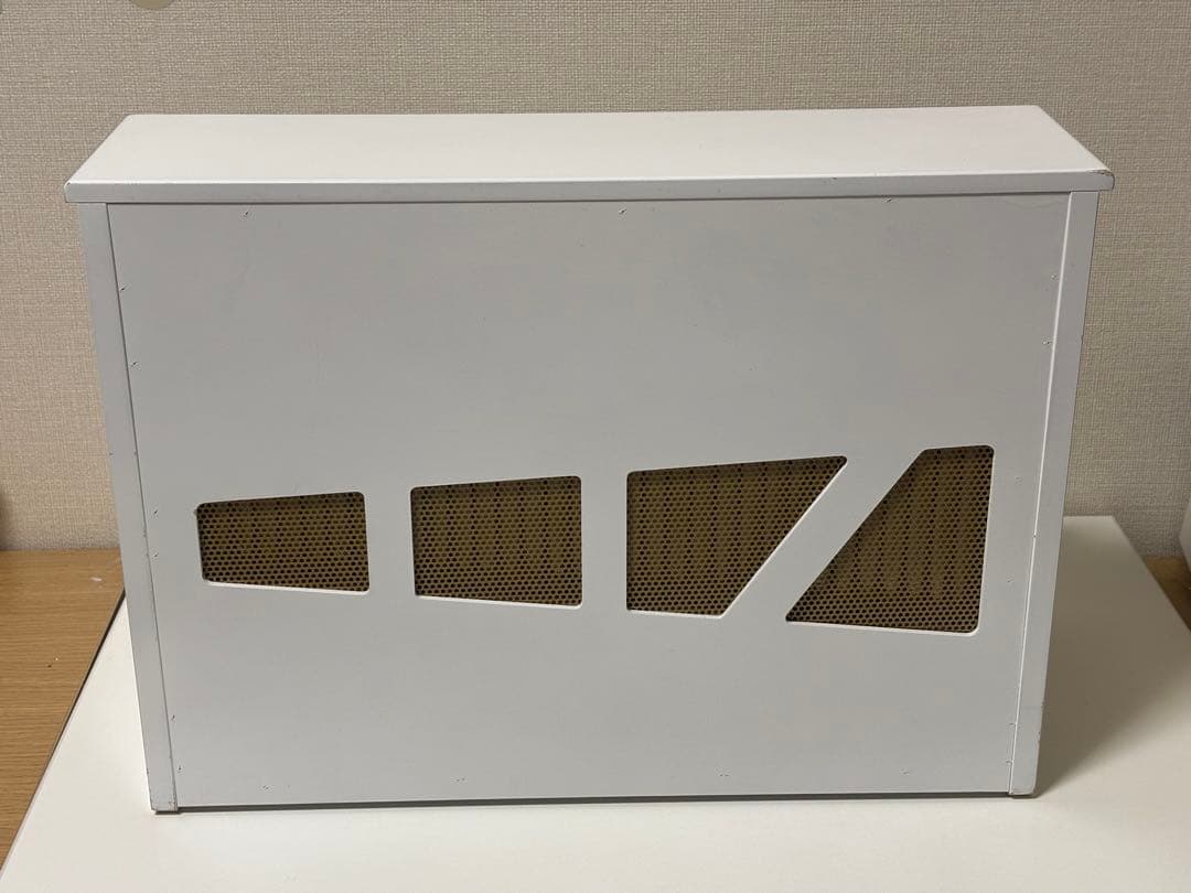 カワイのミニピアノ アップライトピアノ　ホワイト