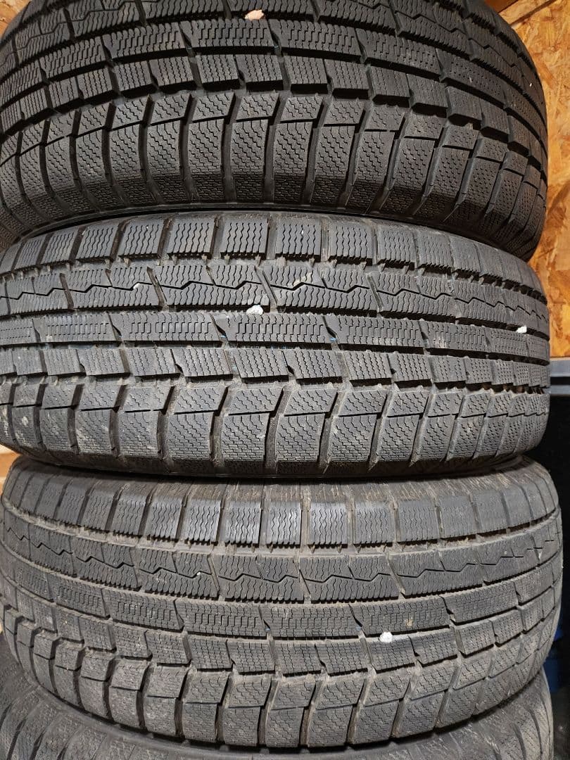 TOYO TIRES ４本セット スタッドレス　195/65R 15