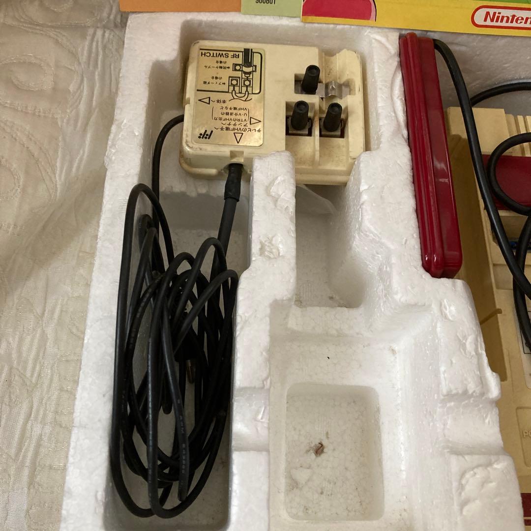 家庭用カセット式ビデオゲーム ファミリーコンピュータ