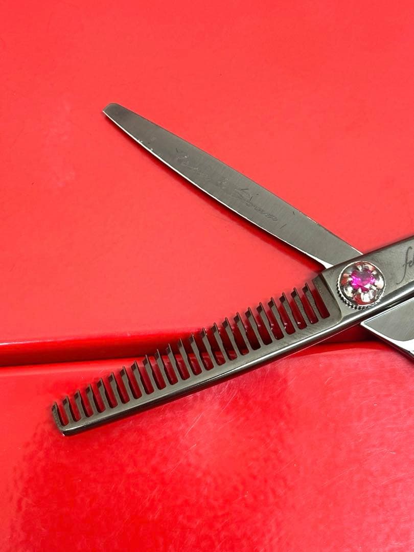 超美品！美容師 セニング 梳き率約25%すきバサミ ハサミ 鋏 6インチ 右利き