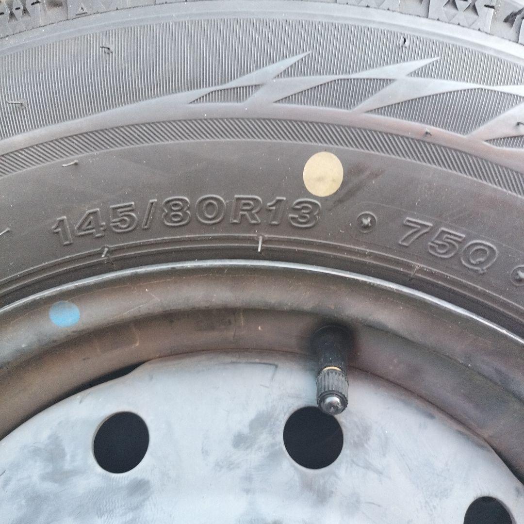 145/80R13 スチールホイル付きスタッドレスタイヤ4本セットの内2本 ②