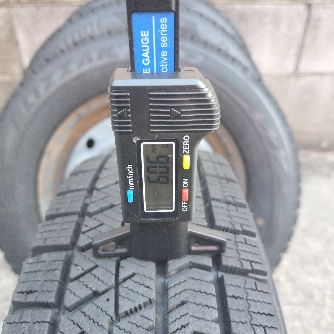 145/80R13 スチールホイル付きスタッドレスタイヤ4本セットの内2本 ②