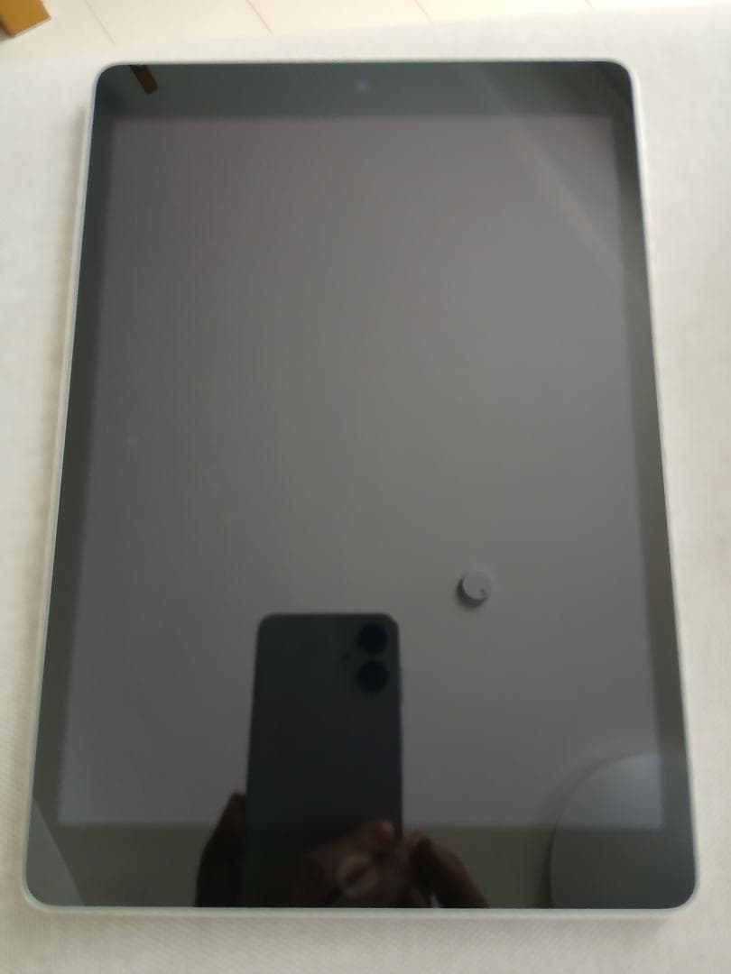 Apple iPad第９世代 10.2インチ シルバー