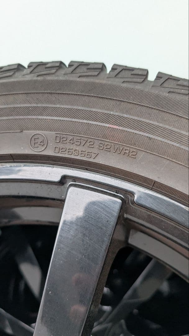 235/45R17　YOKOHAMA 17インチ スタッドレスタイヤセット