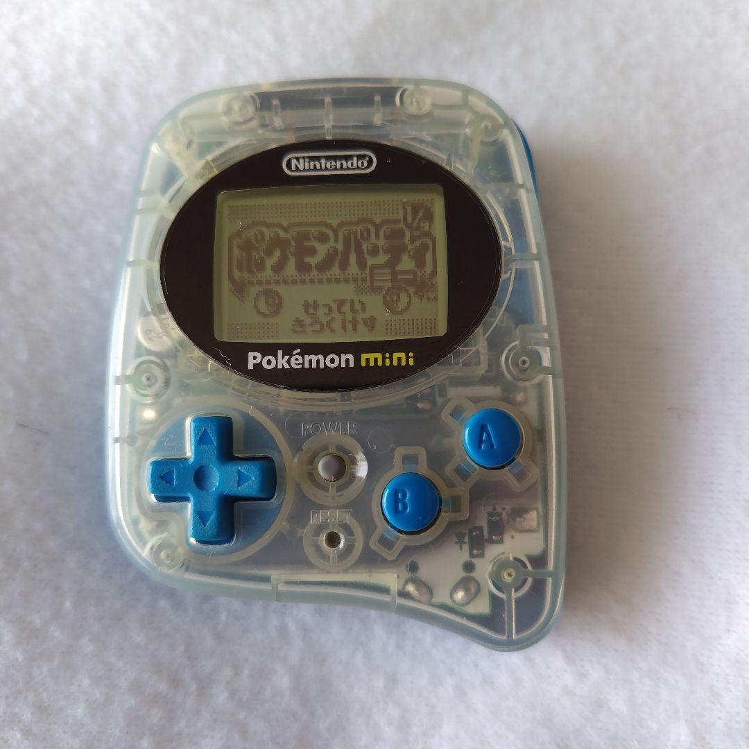Nintendo Pokémon mini ゲーム機とカートリッジ