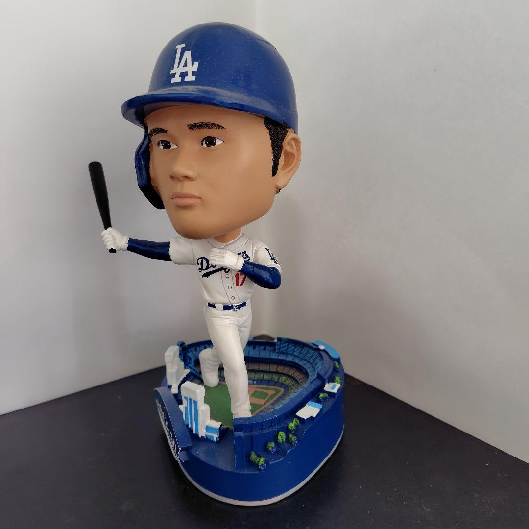 世界限定製造の、大谷翔平ボブルヘッド人形特大サイズ