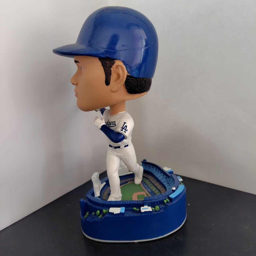 世界限定製造の、大谷翔平ボブルヘッド人形特大サイズ