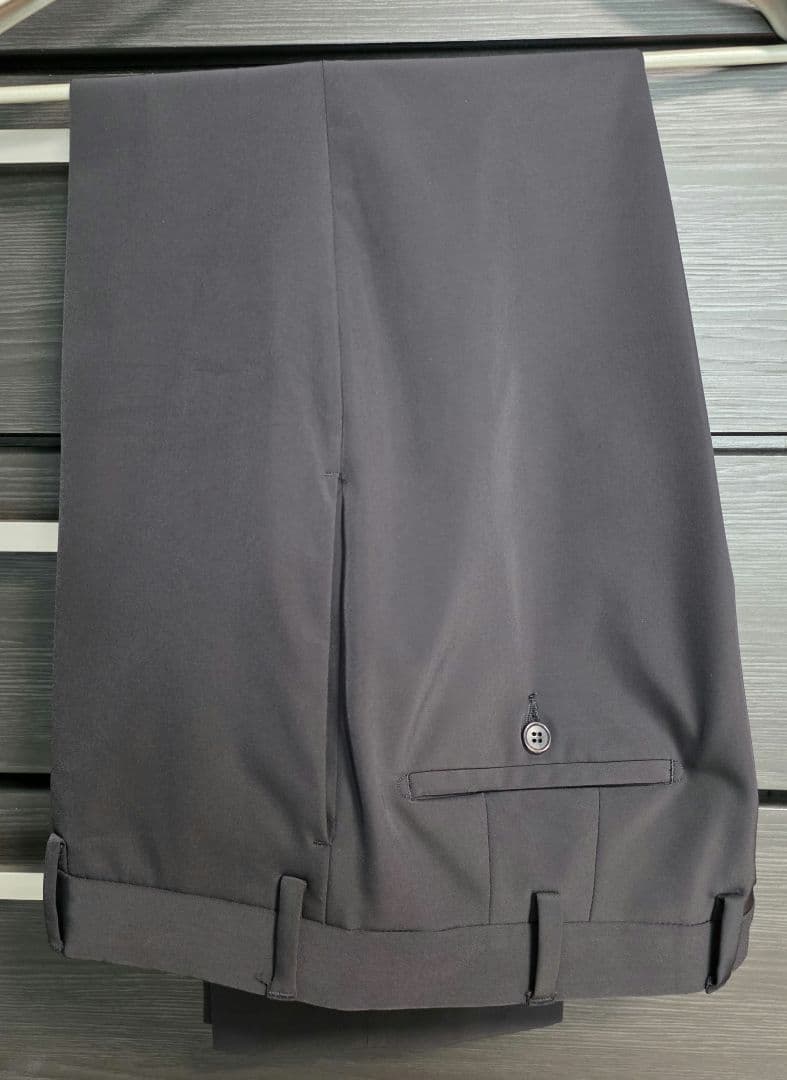 プラダ　スーツ　 ジャケット、パンツ