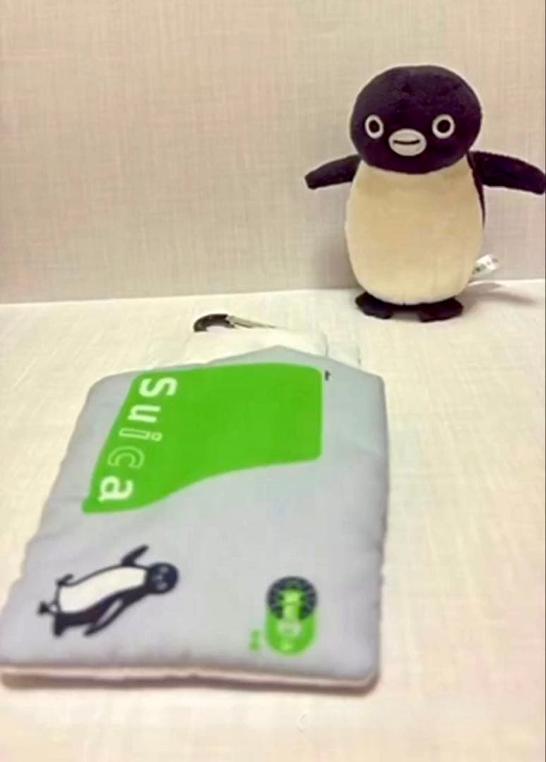 新品未使用Suicaのペンギン ぬいぐるみ マスコット キーホルダー カラビナ付