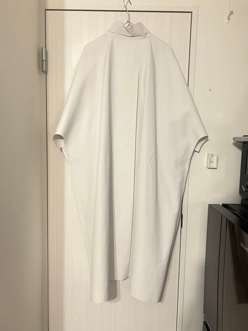 HOMME PLISSE イッセイミヤケ22ssプレスコート白