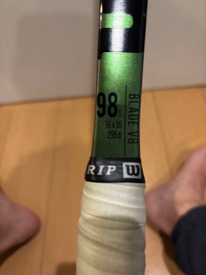 Wilson Blade 98S V8 グリップ2 X-One