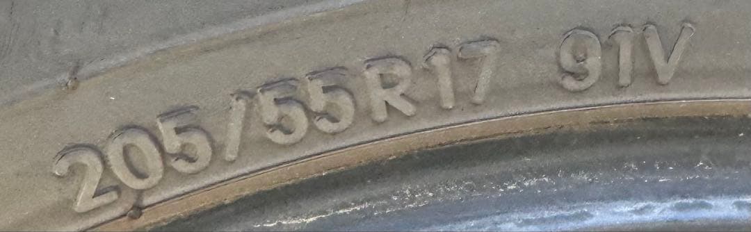 23年製TOYO 205/55R17 夏タイヤ4本セット