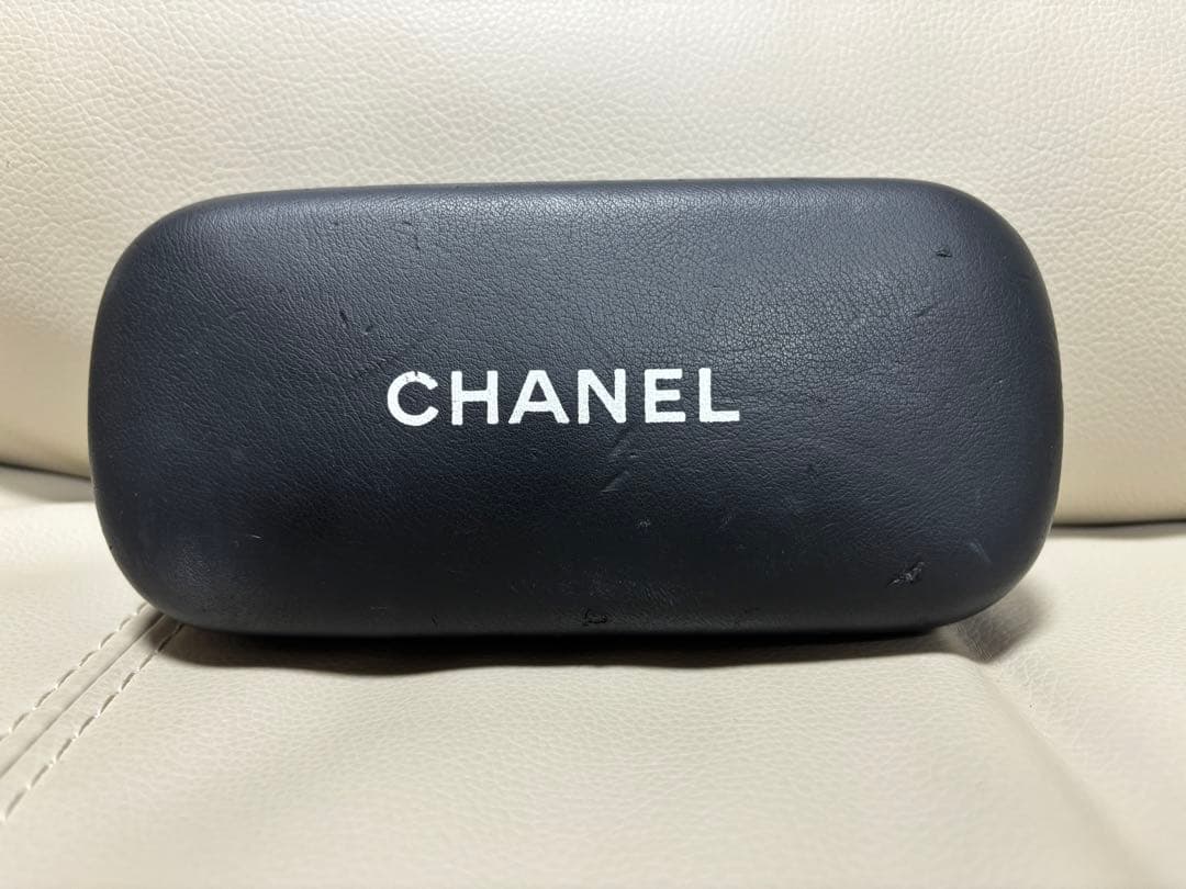 ひ*ろ様 CHANEL シャネル サングラス　ケース付き