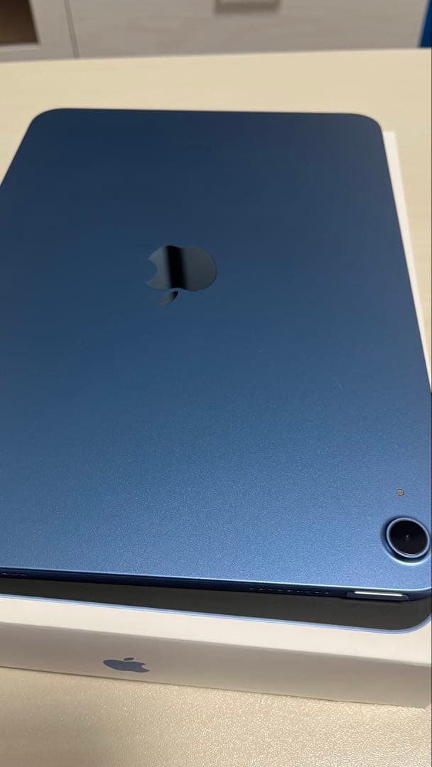 美品 iPad 第10世代 64GB Wi-Fi ブルー 箱付き 付属品あり