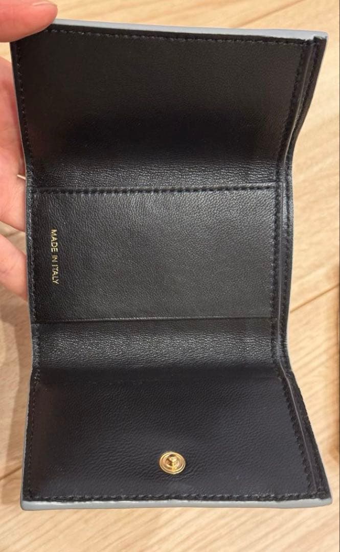 【確実正規品】MARNI 三つ折り財布 ミニ財布