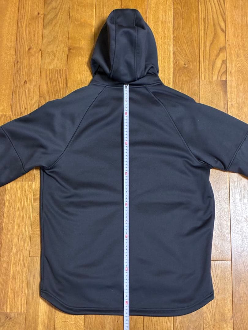 Under Armour フード付きジャケット ブラック
