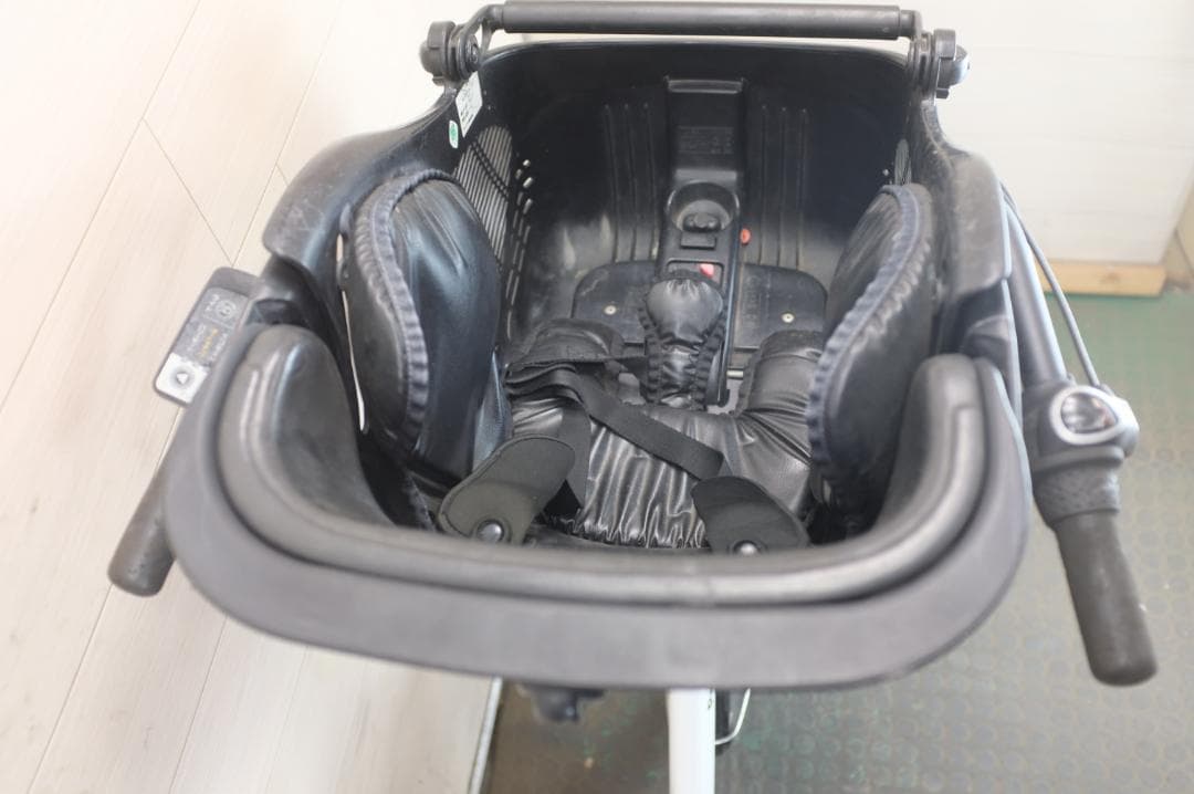 k*3様 パナソニック ギュット　20インチ　3段　8.9Ah（5点灯）充電器あ