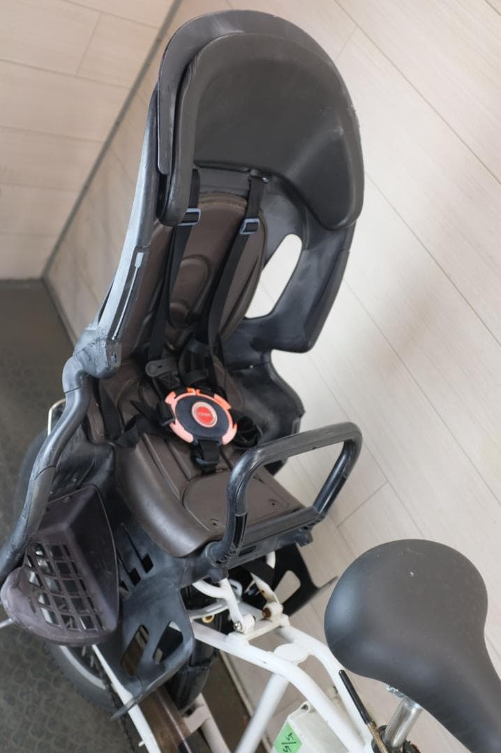 k*3様 パナソニック ギュット　20インチ　3段　8.9Ah（5点灯）充電器あ