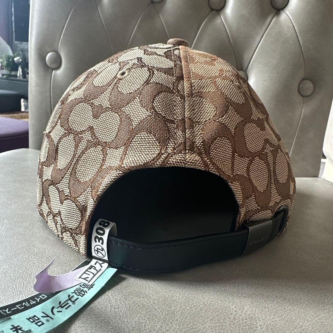 COACH モノグラムスナップバックキャップ