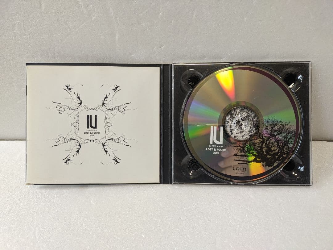IU 「LOST and FOUND」 1st Mini Album アイユー