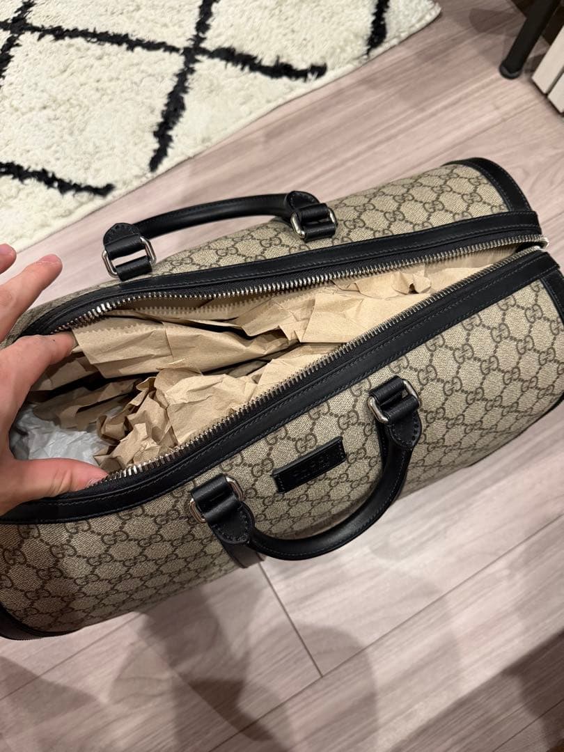 GUCCIGG SUPREME ダッフルバッグ　ボストンバッグ