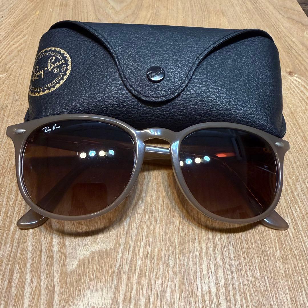 Ray-Ban RB4259f ブラウン ラウンド型サングラス ケース付き