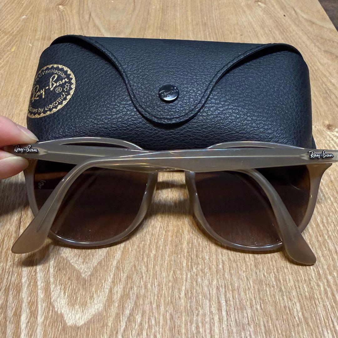 Ray-Ban RB4259f ブラウン ラウンド型サングラス ケース付き