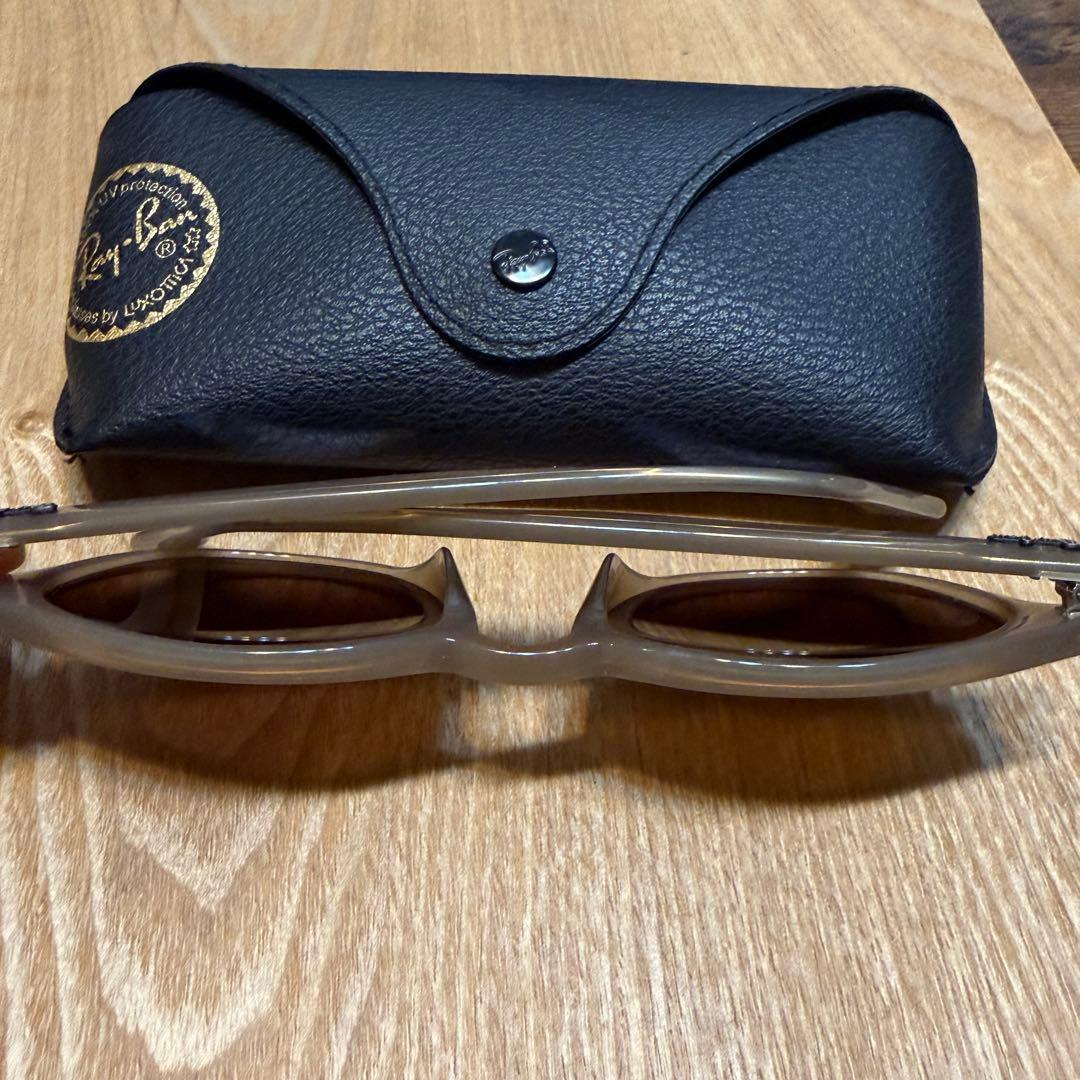Ray-Ban RB4259f ブラウン ラウンド型サングラス ケース付き