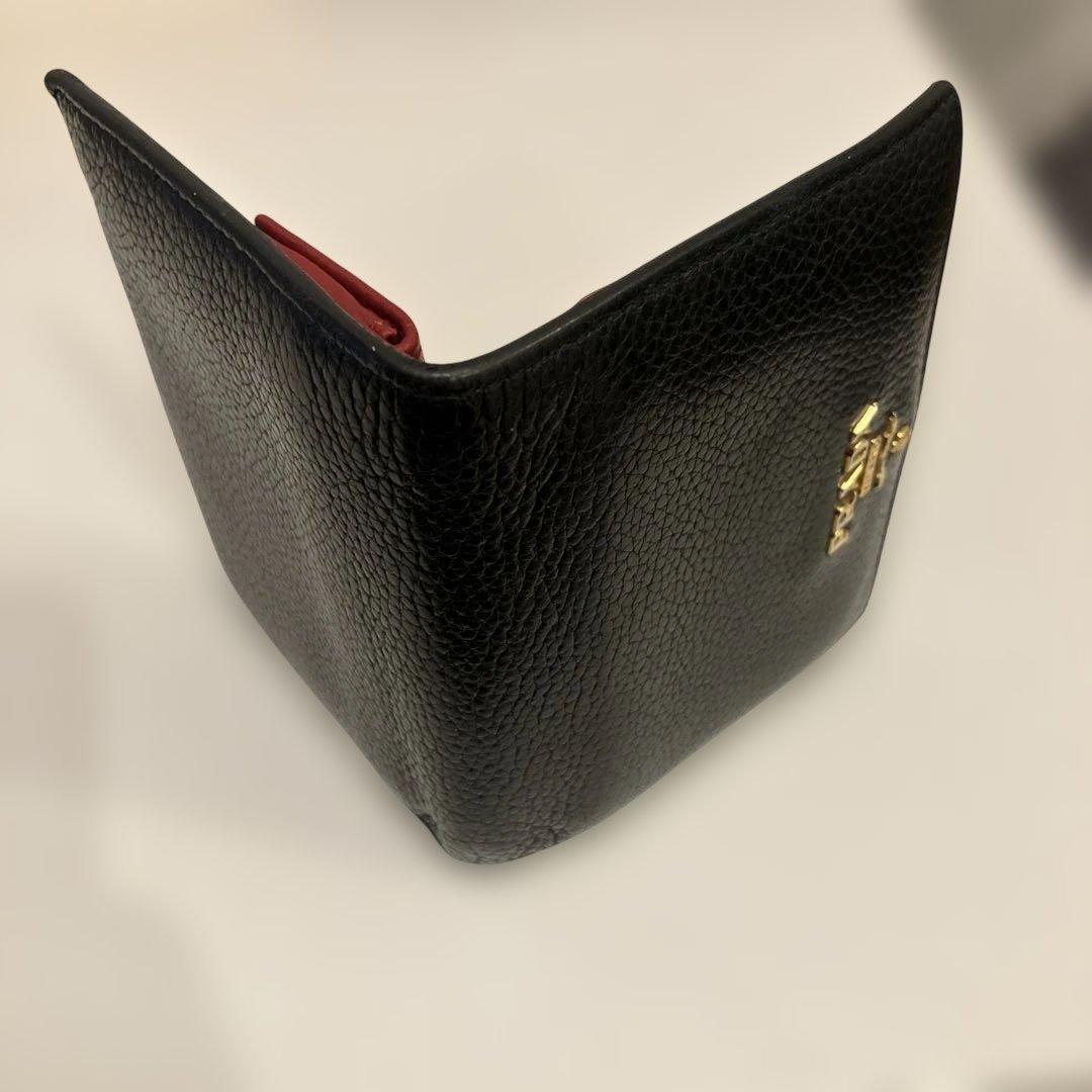 PRADA 二つ折り財布 黒　赤　バイカラー