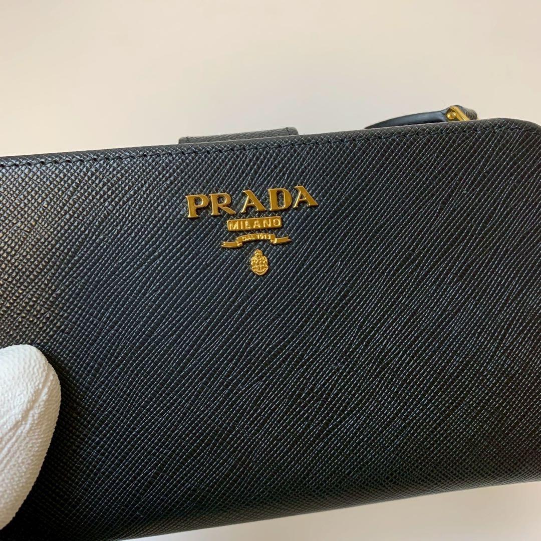 【未使用級】 PRADA プラダ 折り財布 二つ折り ブラック 黒色