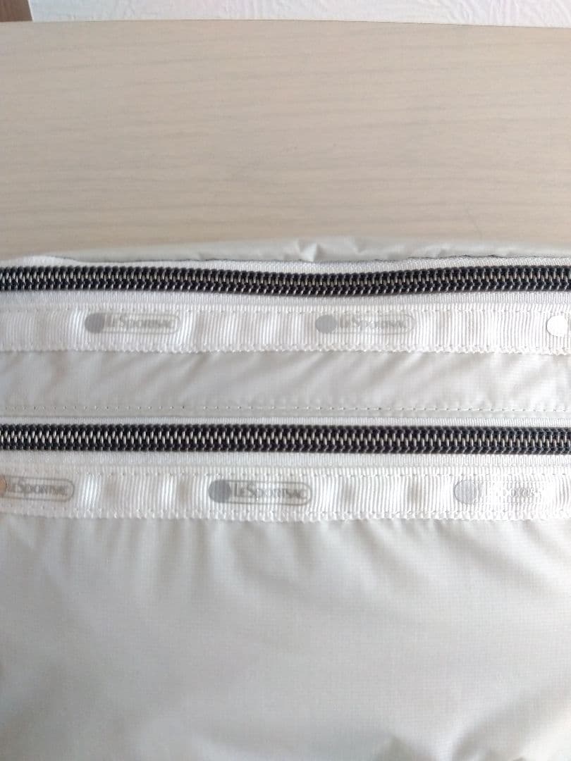 美品　レスポートサック　ESSENTIAL BELT BAG