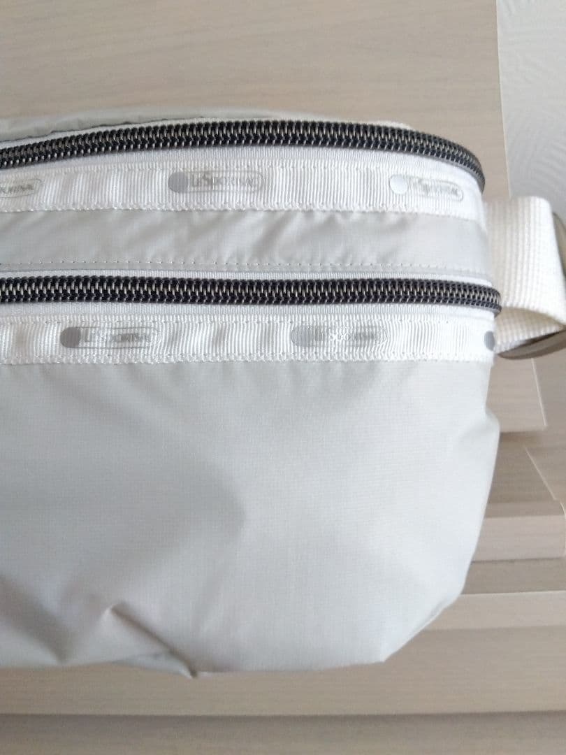 美品　レスポートサック　ESSENTIAL BELT BAG