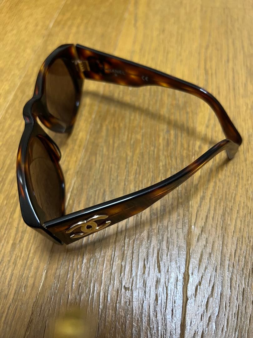 CHANEL べっ甲柄 サングラス