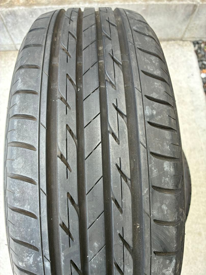 送料込み185/60r15ブリヂストン　ネクストリー22年製造4本セットバリ山