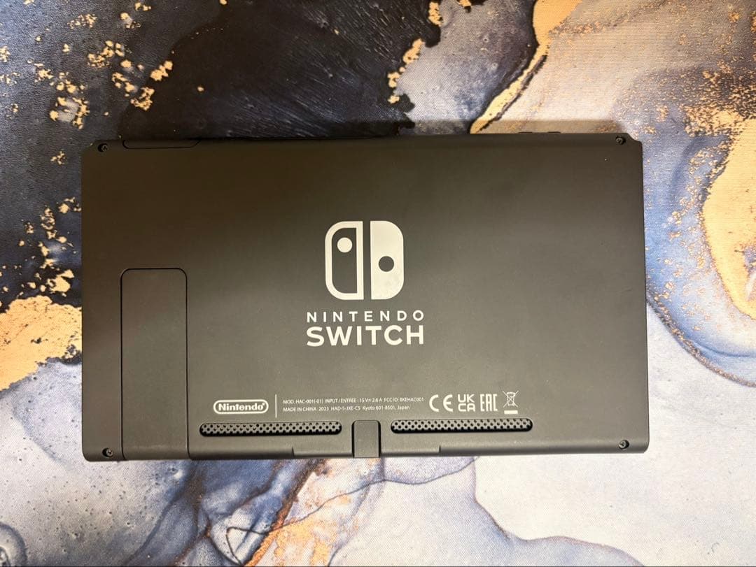 【未使用に近い】バッテリー強化版　Nintendo Switch スイッチ本体