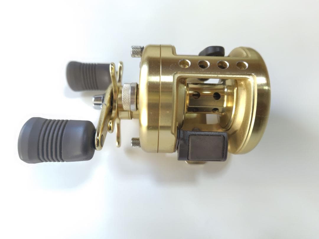 SHIMANO CALCUTTA カルカッタ 101XT 左巻
