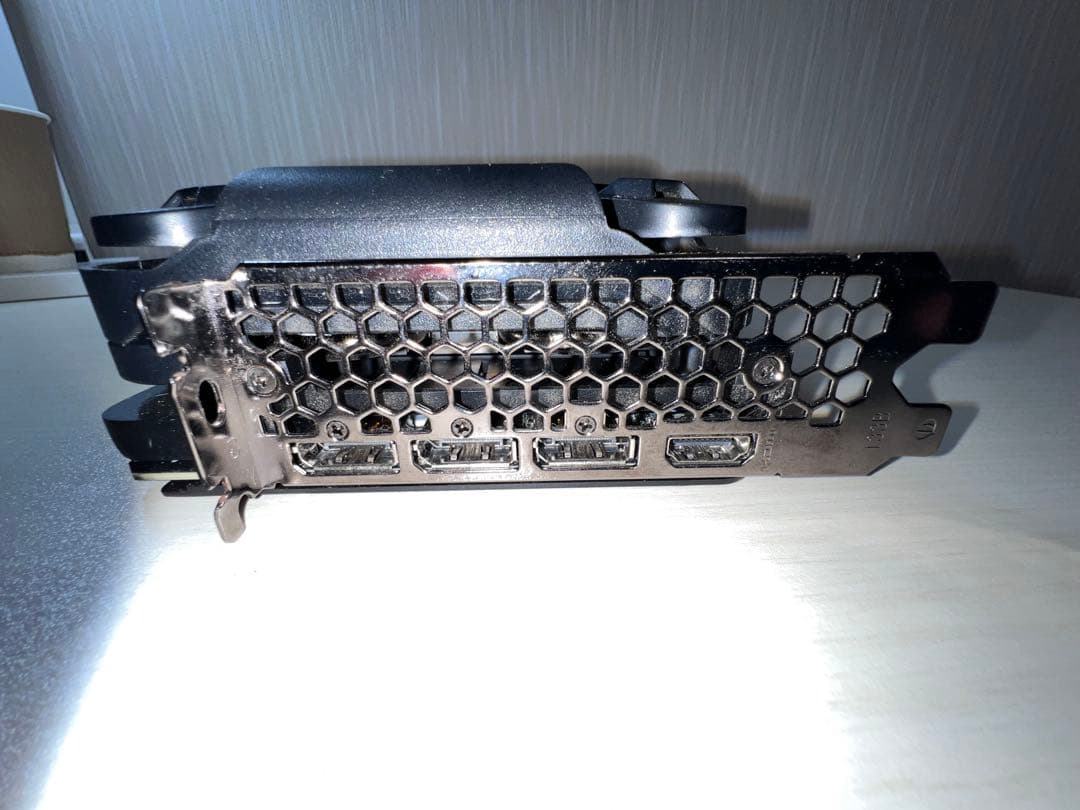 RTX 3070 GEFORCE JETSTREAM グラフィック