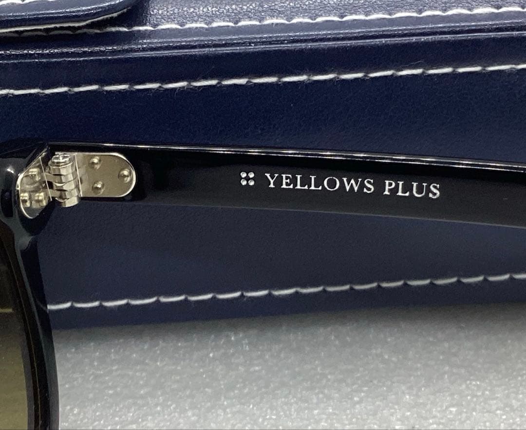 ■YELLOWS PLUS ■LEON ■ブラック●イエローズプラス