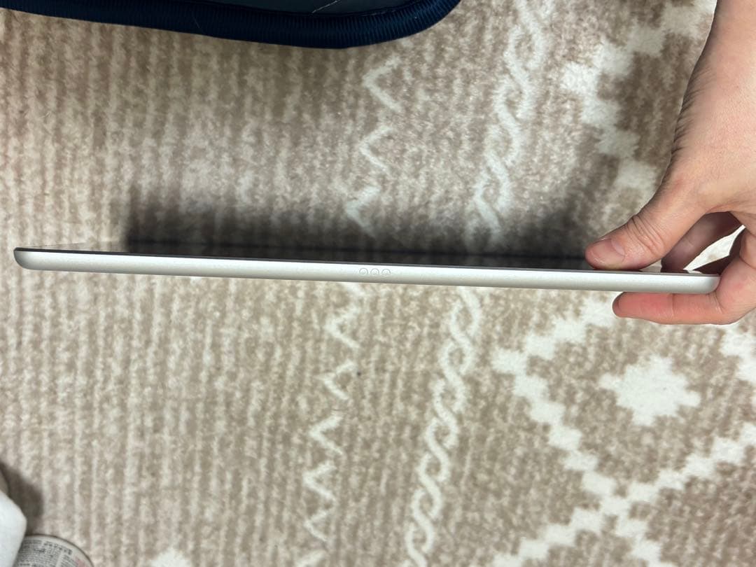 iPad 第9世代 Wi-Fi本体のみ シルバー