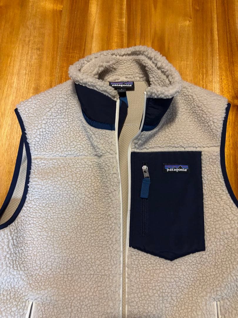 patagonia フリースベスト S ホワイト/ネイビー