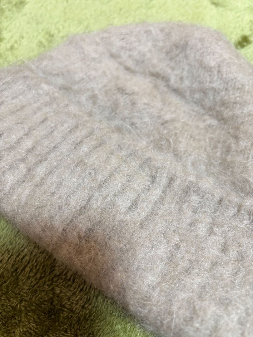 Acne Studios ベージュ ニット帽
