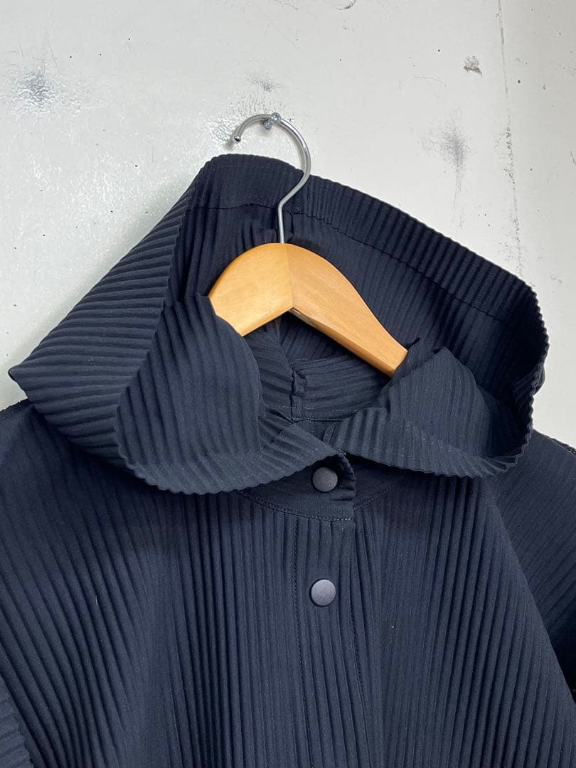 HOMME PLISSE ISSEY MIYAKE スナップボタン パーカー
