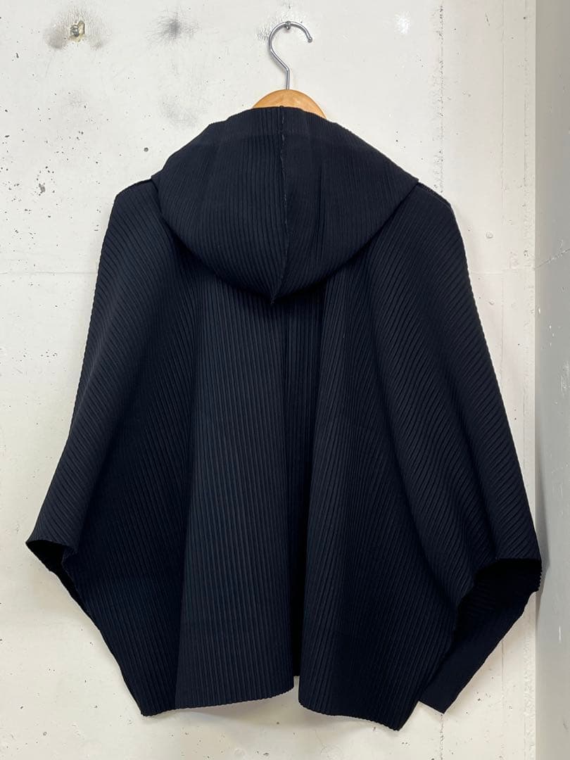 HOMME PLISSE ISSEY MIYAKE スナップボタン パーカー