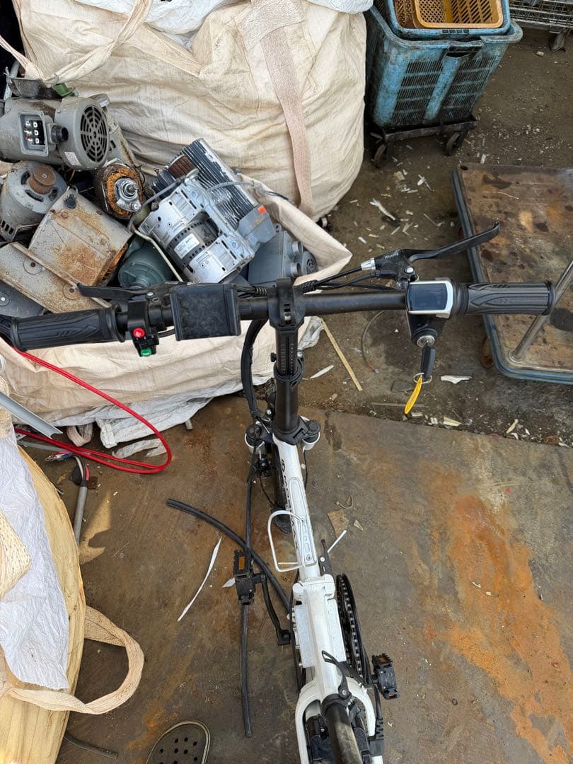 K*k様 MOBIMAX 電動アシスト自転車 折りたたみ式 ホワイト