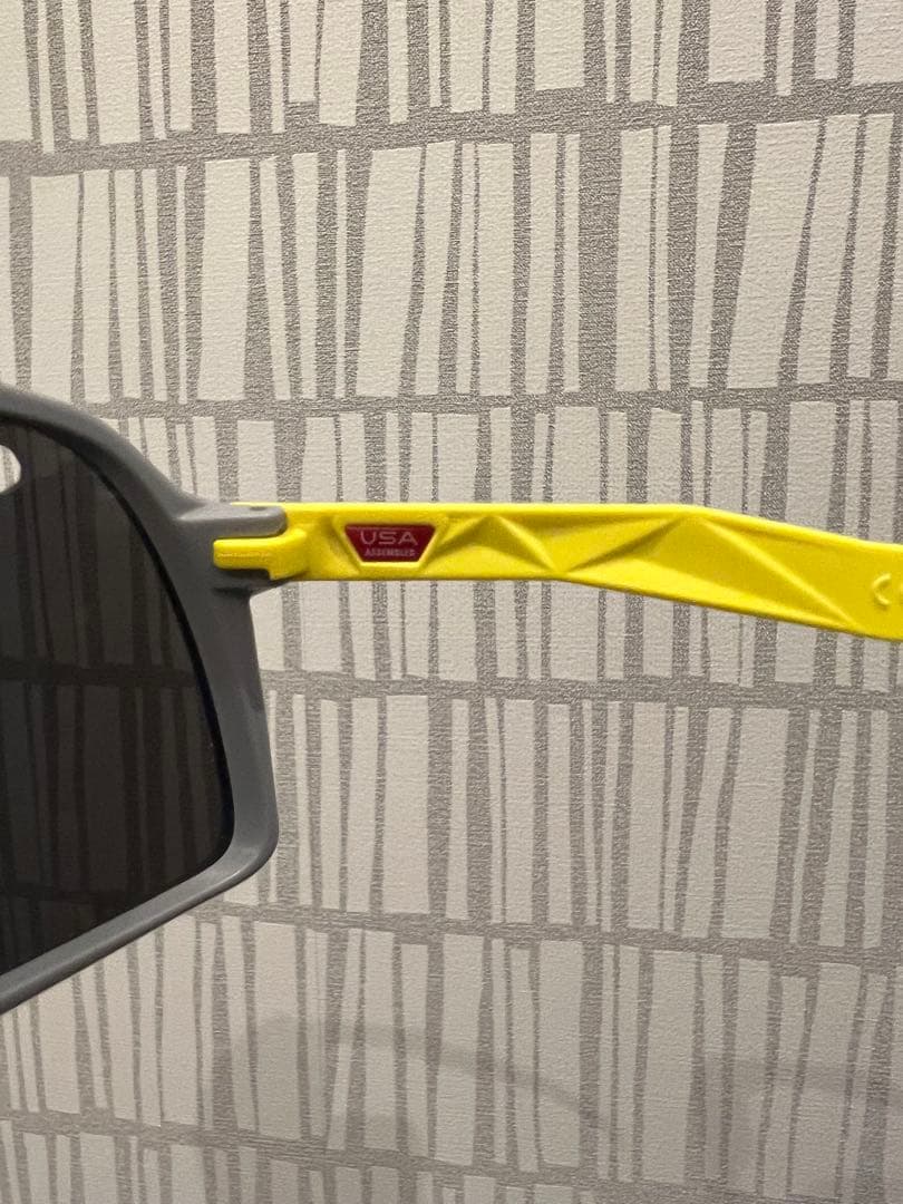 Oakley Sutro サングラス　ユニセックス大人