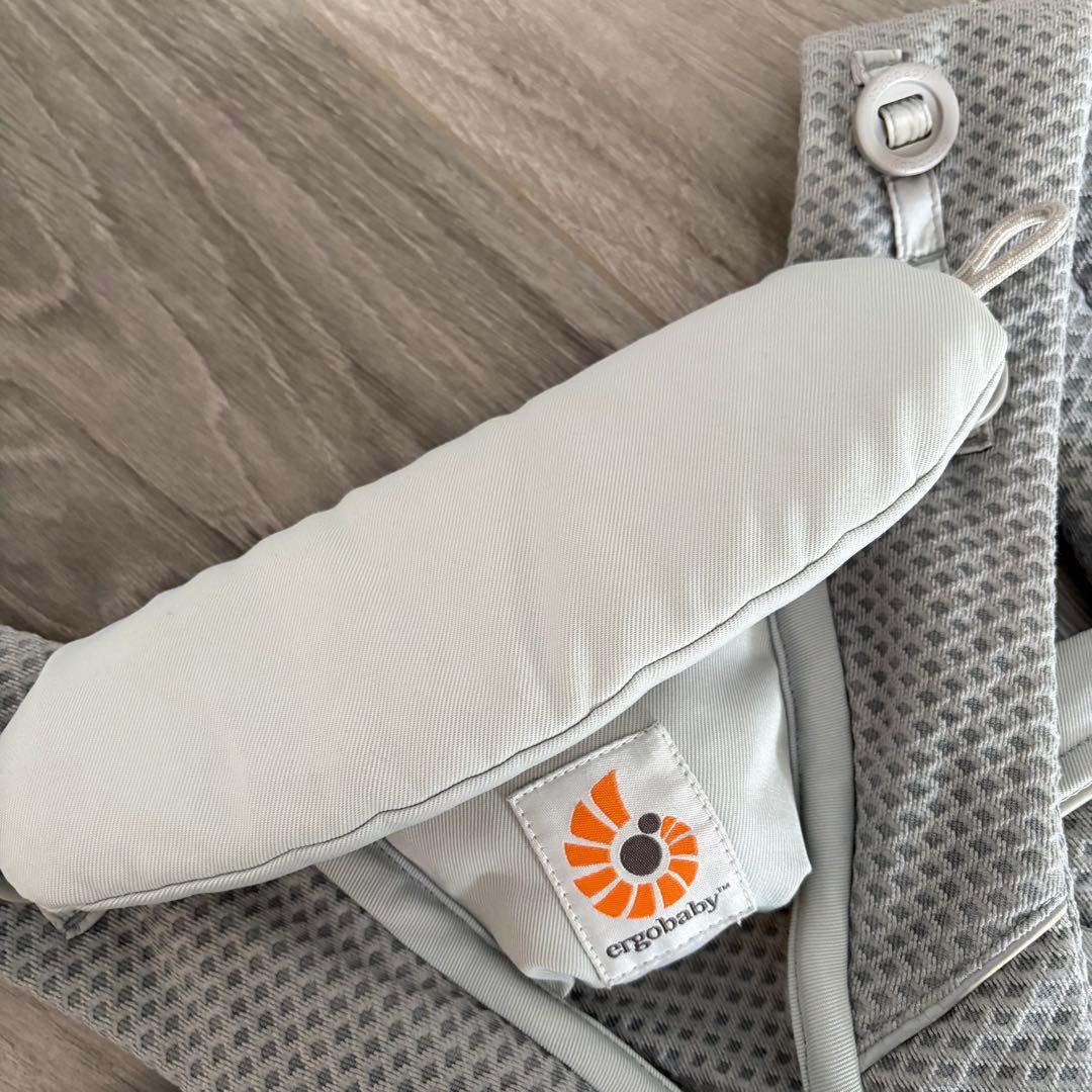 ergobaby エルゴ　オムニブリーズ　グレー