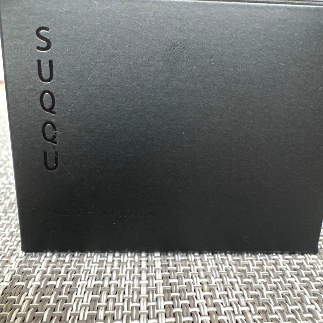SUQQUザ　ファンデーション 220