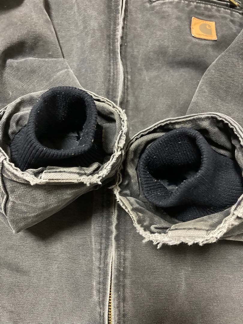 す*ん様 Carhartt カーハート　シエラジャケット　J141 ブラック　L