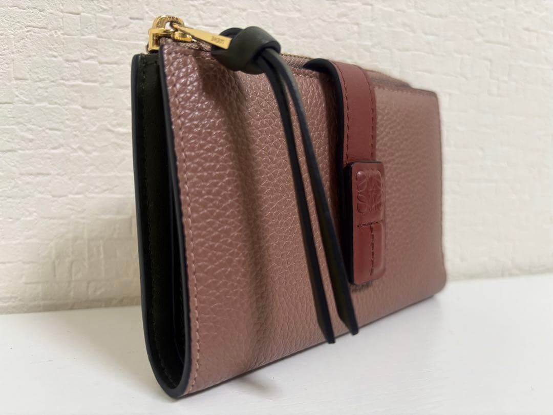 未使用 LOEWE ロエベ アナグラム ピンク 二つ折り財布