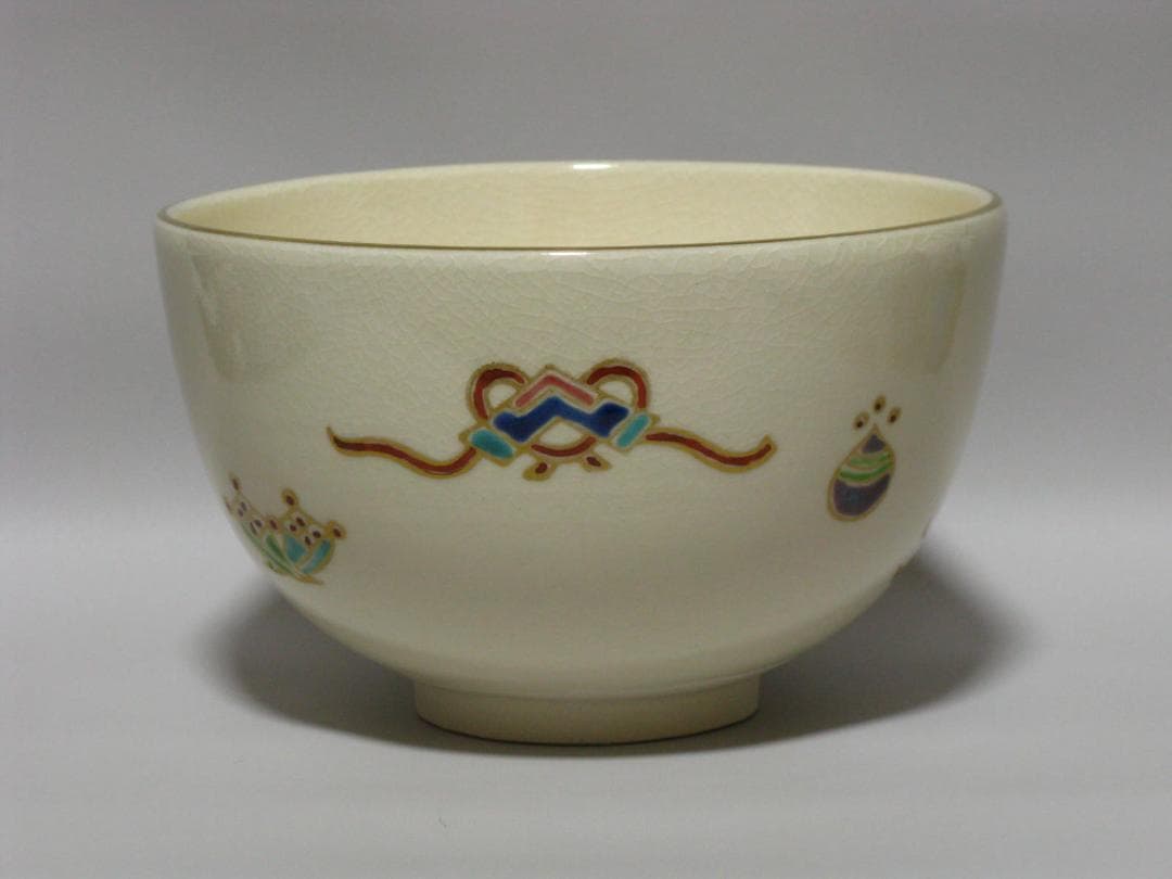 岡田暁山『色絵 吉祥紋 茶碗 銘“蓬莱”』共箱 共布 検 人間国宝 永楽善五郎